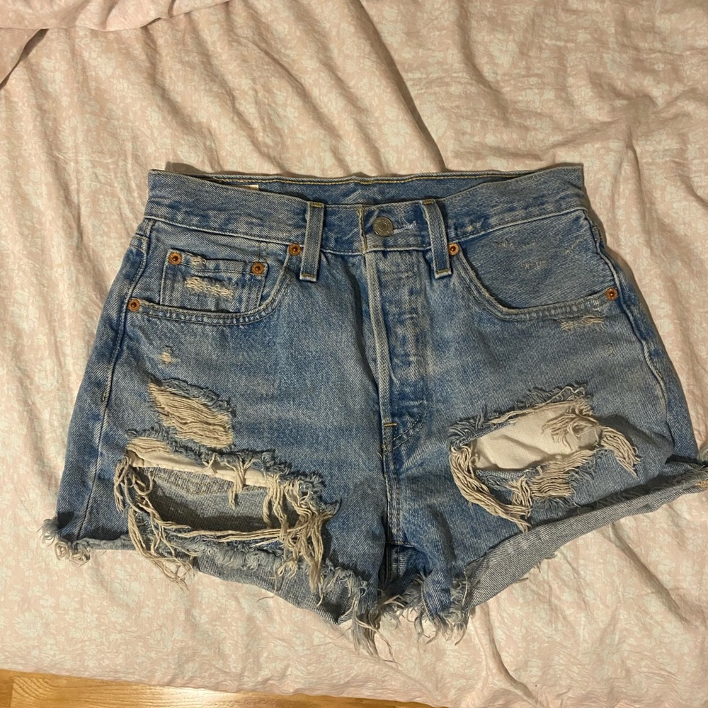 Levi’s shorts